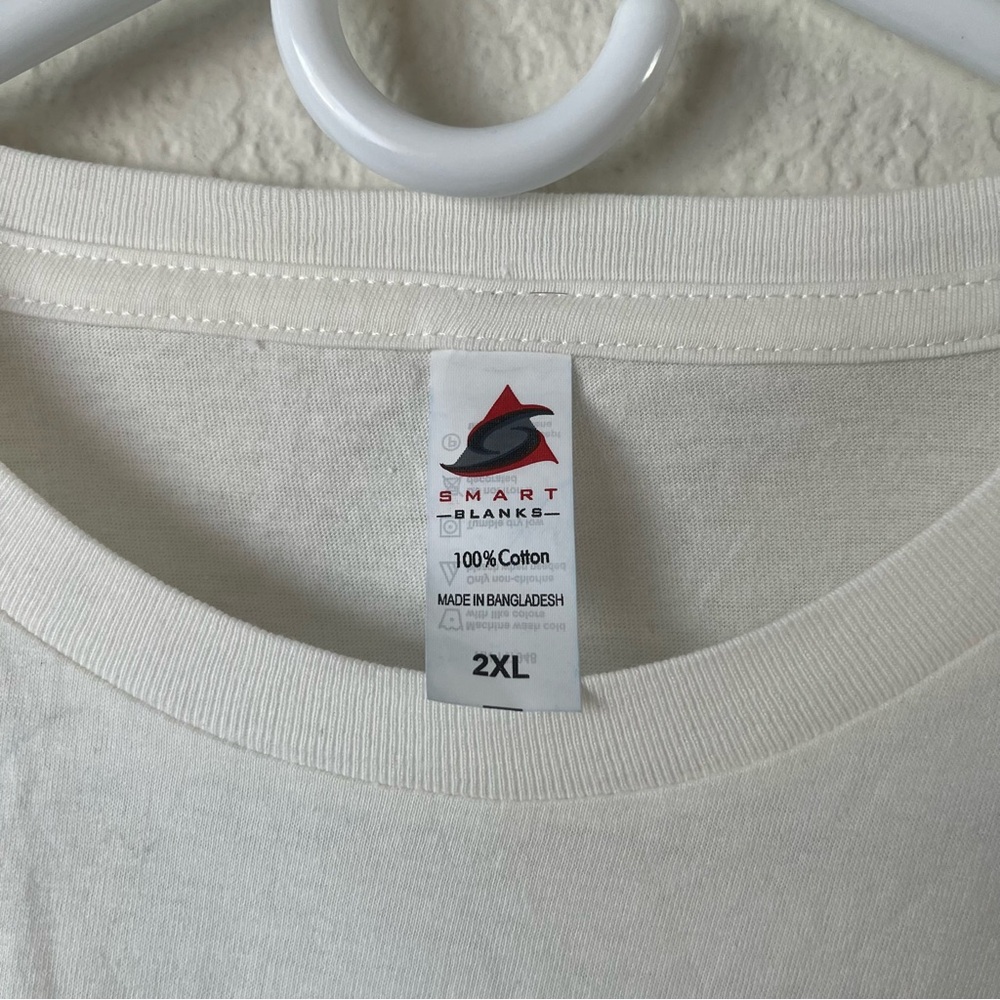 Anime Graphic White T-Shirt - Picture 2 of 3